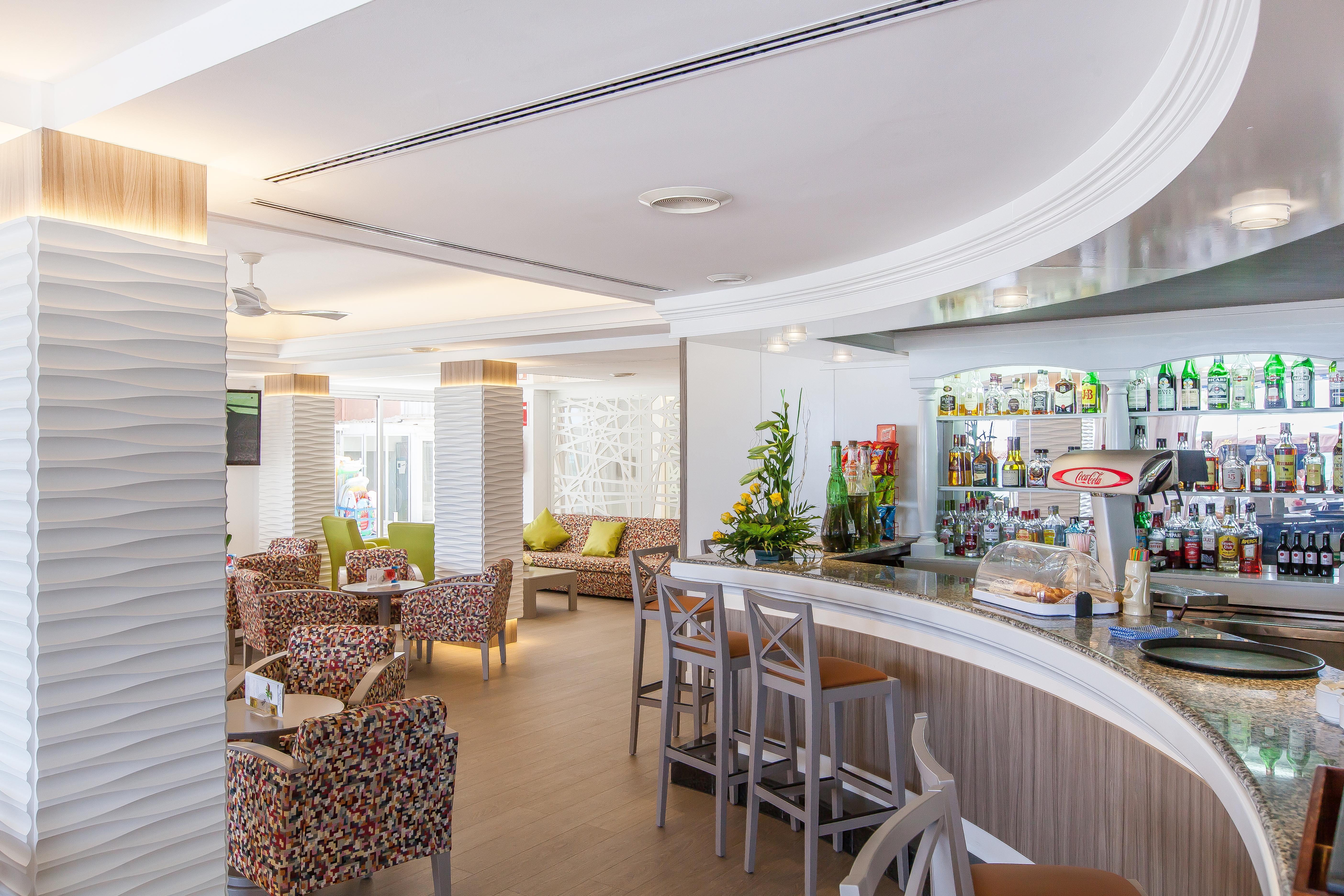 Hotel Voramar Cala Millor  Bagian luar foto