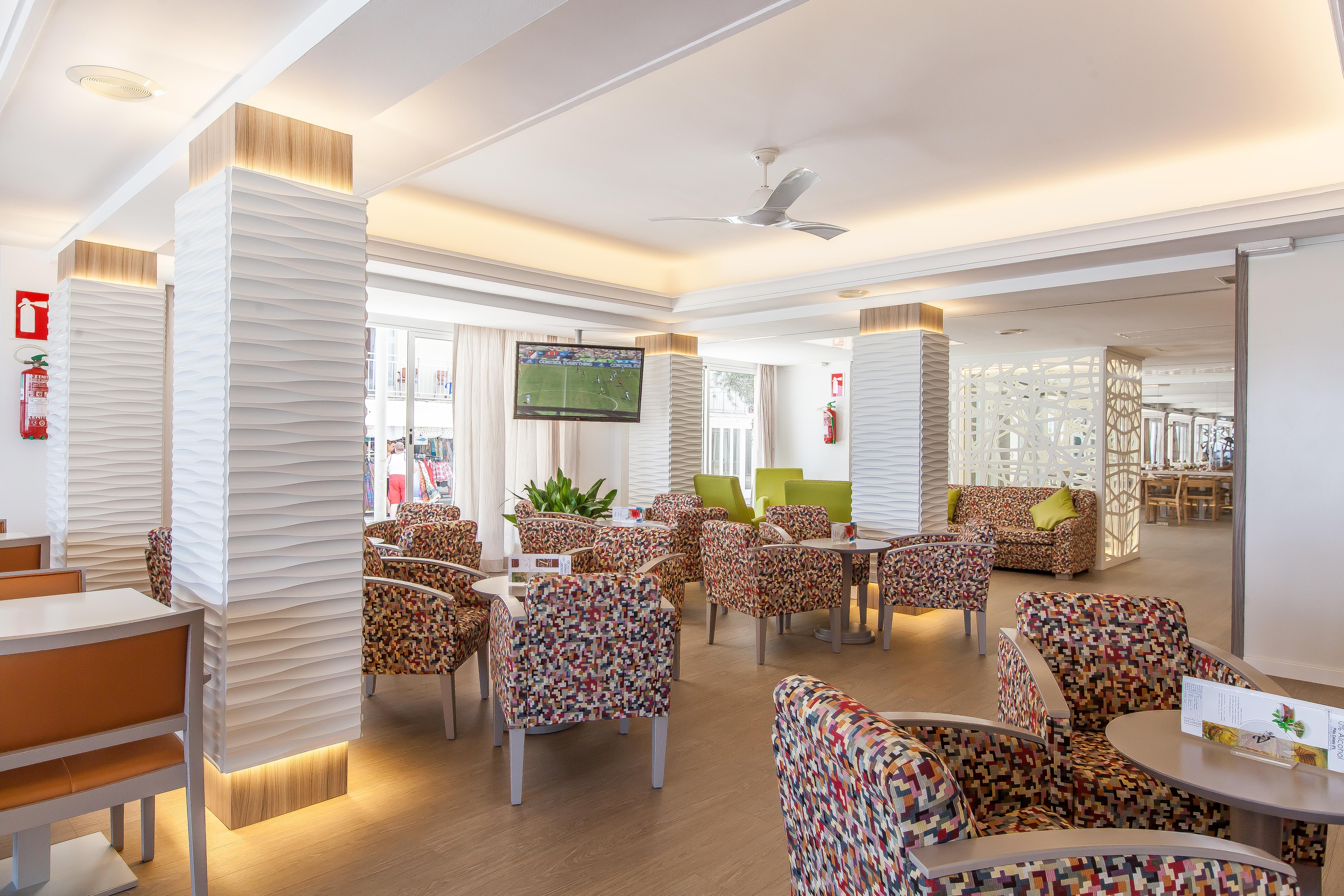 Hotel Voramar Cala Millor  Bagian luar foto