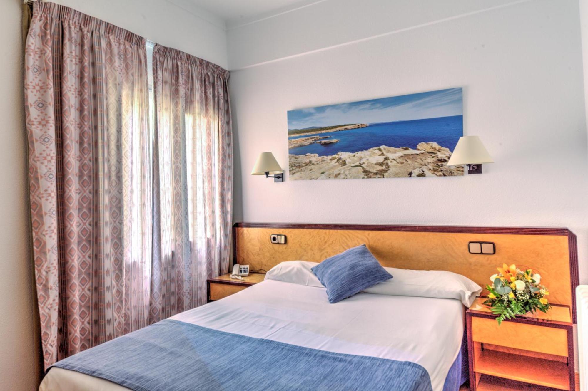 Hotel Voramar Cala Millor  Ruang foto
