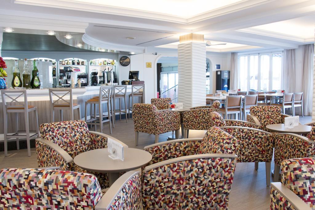 Hotel Voramar Cala Millor  Bagian luar foto