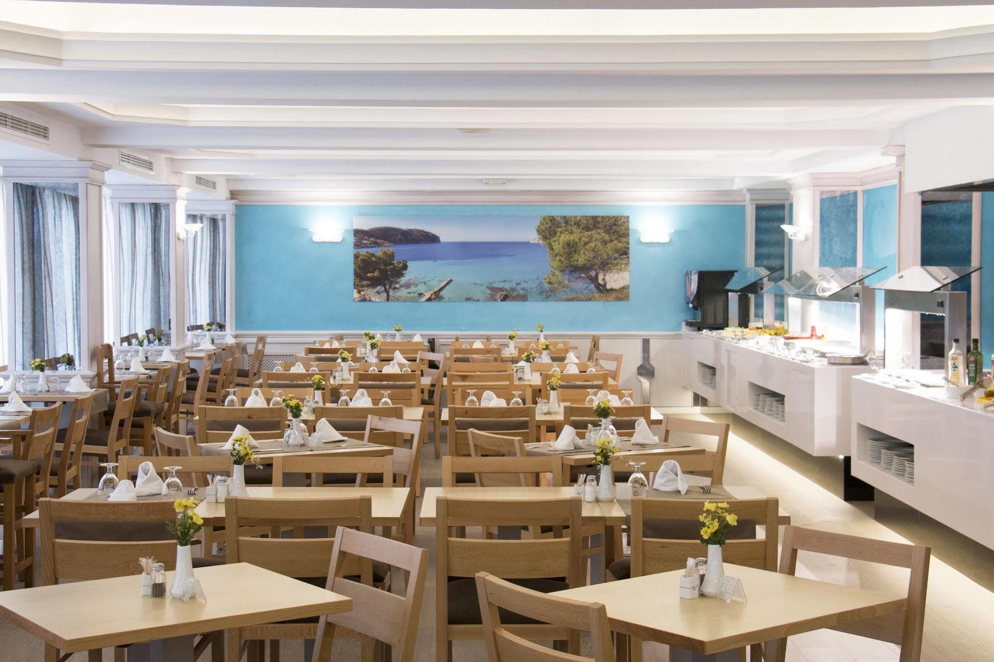 Hotel Voramar Cala Millor  Bagian luar foto